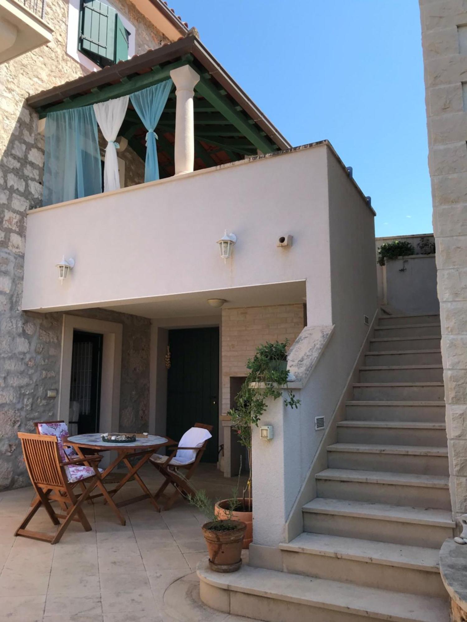 Lenesta Apartmán